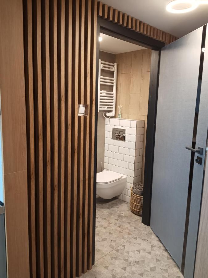 Wroclove Airport Loft Wrocław Exteriör bild