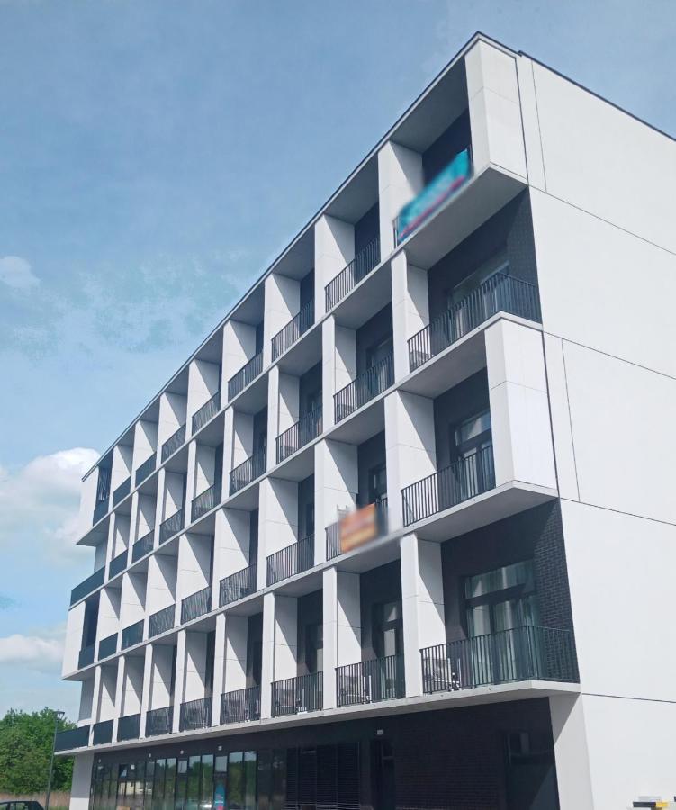 Wroclove Airport Loft Wrocław Exteriör bild